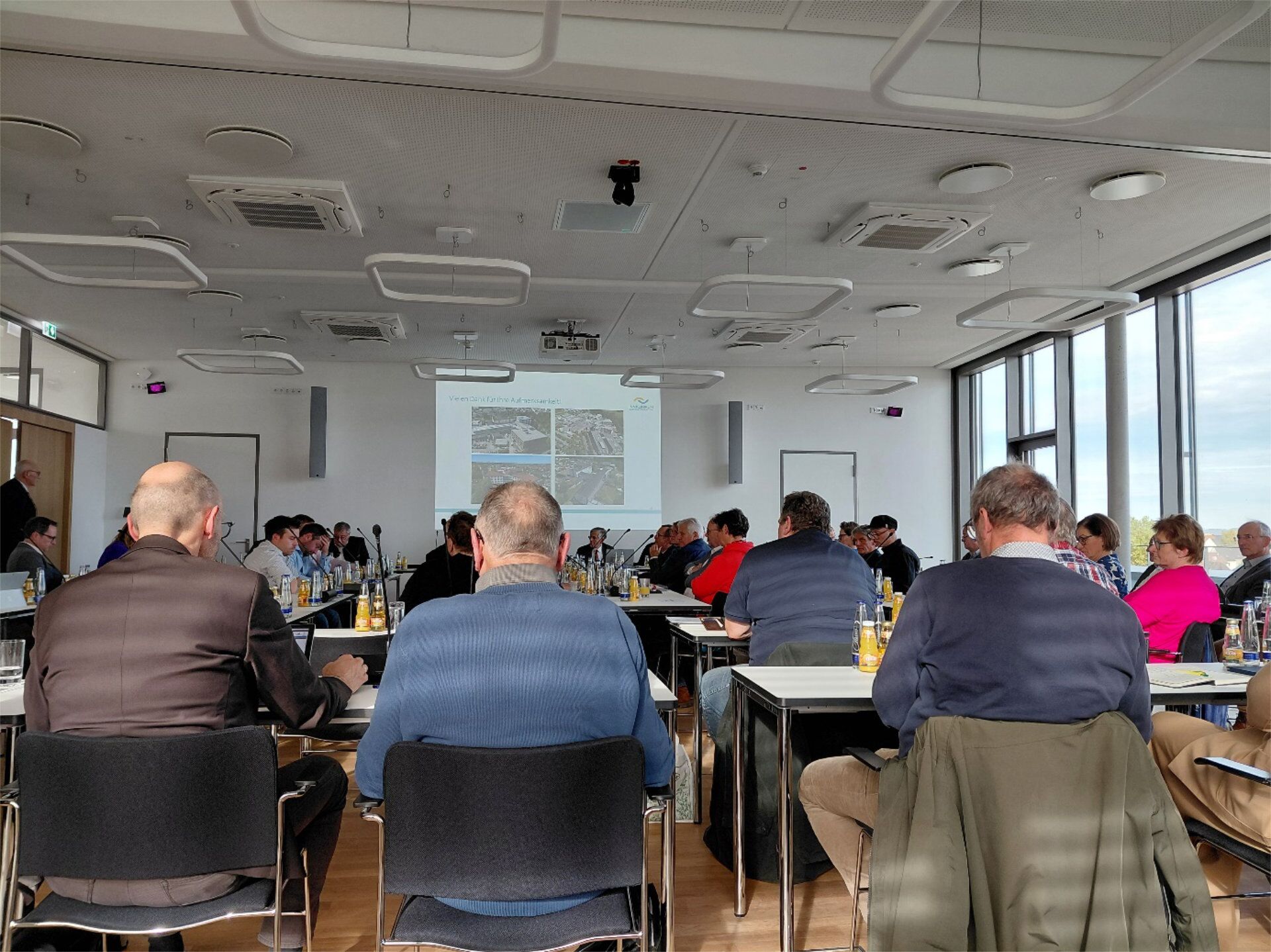 Besuch in der Kreistagssitzung im Landratsamt Altötting